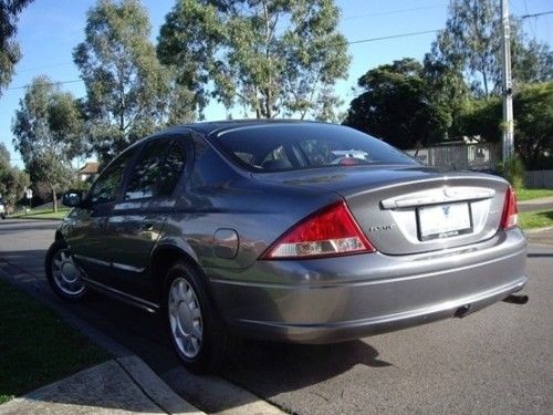 Ford Falcon AU Boot Gas Struts (Pair)
